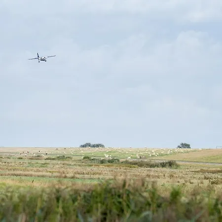 Sleep Space 22 - Tiny Village Harlesiel Casa de Férias Wittmund